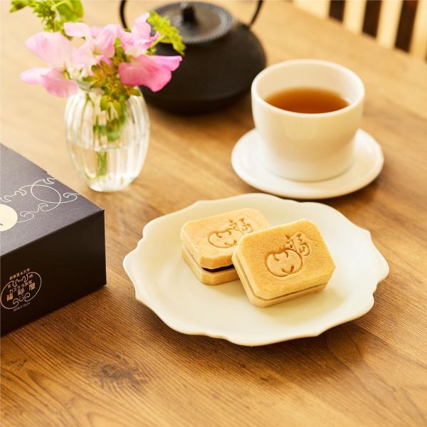 福砂屋 手作最中禮盒 16入 福砂屋,日本最中,紅豆最中,和菓子,日本甜點,DIY甜點,長崎伴手禮,日式禮盒,下午茶甜點,最中禮盒