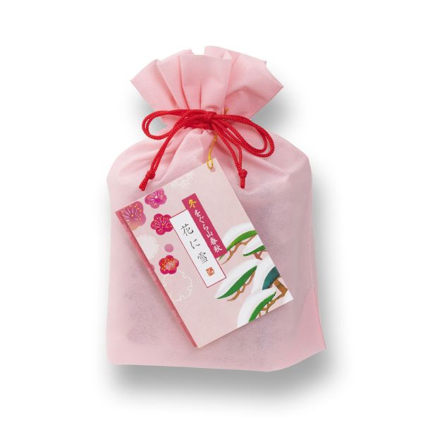 小倉山莊 冬季限定版 山春秋(愛食用袋 7包/化妝袋8入/迷你化妝箱4入/化妝箱8入/小禮盒12入/中禮盒16入/大禮盒24入) 小倉山莊, 山春秋, 花に雪, 冬季限定, 新年禮盒, 日本禮盒, 京都名產, 仙貝, 米果, 餅乾禮盒, 伴手禮, 日本零食, 節慶禮盒, 附提袋, 禮物推薦