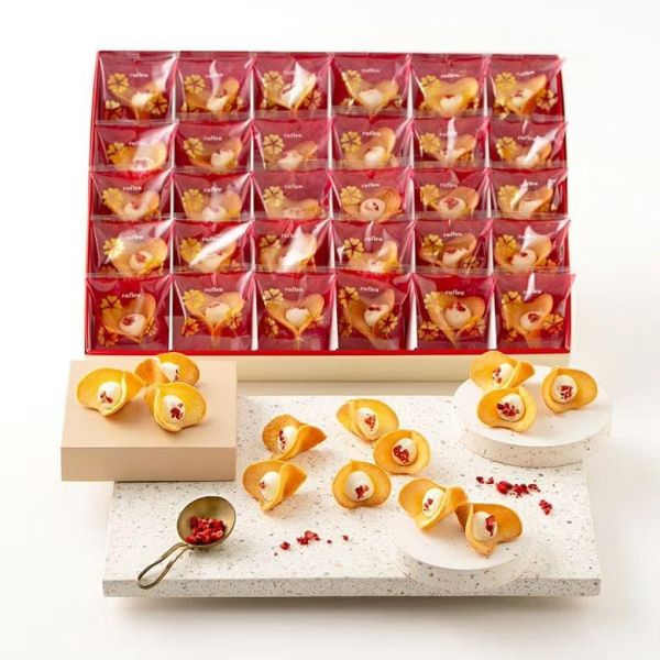 KINEEL 花漾夾心薄脆餅（【8入】香草/【8入】草莓覆盆子/【16入】香草/【16入】香草+莓果/【20入】香草/【20入】香草+莓果/【30入】香草/【30入】香草+抹茶+莓果） KINEEL,日本餅乾,花朵餅乾,奶油夾心餅乾,蘭朵夏餅乾,宇治抹茶餅乾,日本甜點,日本伴手禮,下午茶點心,節慶禮盒,年節送禮,日本禮盒