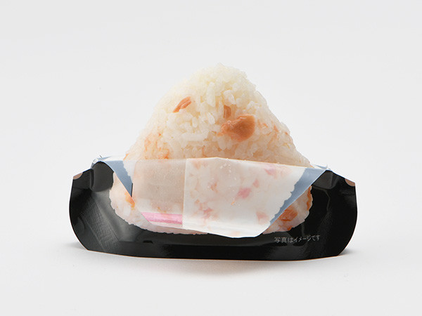 【9入組】日本 尾西食品 長期保存 御飯糰 日本米鮭魚海帶 和風什錦炊飯 露營登山防災【小福部屋】 