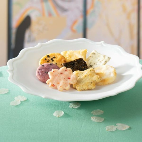 宇治式部鄉 櫻紅楓菓 綜合仙貝(迷你愛食用袋 4袋/愛食用袋 8袋入/袋裝 16袋入/迷你化妝箱 4袋入/小化妝箱 6袋入/中化妝箱 9袋入/大化妝箱 12袋入/大禮盒 18袋入/特大禮盒 32袋入) 京都名產,宇治式部鄉,櫻紅楓菓,日式米菓,年節禮盒,日本伴手禮,仙貝禮盒,節慶禮品,京都伴手禮,源氏物語,日本點心