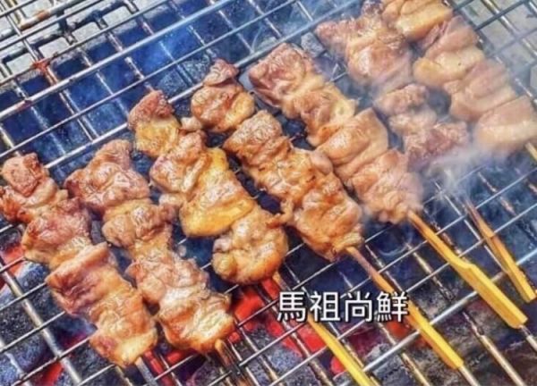 《 櫻桃鴨肉串》熱銷好物 每包160元    【商品規格】：每包280g /8串  【產地】：台灣 
