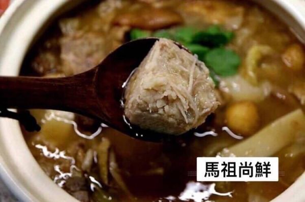 佛跳牆每包320元 1.5KG (固體630g(內容物): 香菇 豬腳 排骨 水翅 肚絲 栗子 芋頭 鴿蛋 銅蝦仁  蒜頭 大白菜 