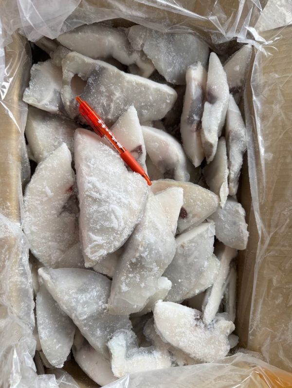 大比目魚切片（Ａ）產地：格陵蘭  整箱販售1250元/10公斤 