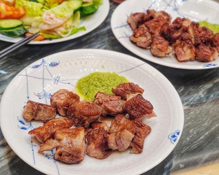 去骨櫻桃鴨腿1隻160元2隻300元（每隻約250公克） 