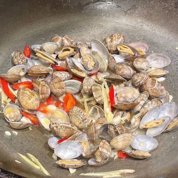熟凍帶殼海瓜子（大）每包90元  商品規格：（500公克±10%/41-50顆） 