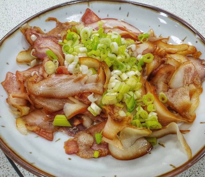 【煙燻豬頭皮】 每包160元   每包足足1台斤（600公克）份量超多 