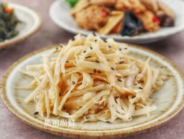 中華牛蒡絲（全素）特價 2 7 0 元/組 +1就是3包  【包裝規格】: 每包200g     【保存方式】：冷凍  【保存期限】：標示於包裝  【產地】：台灣 