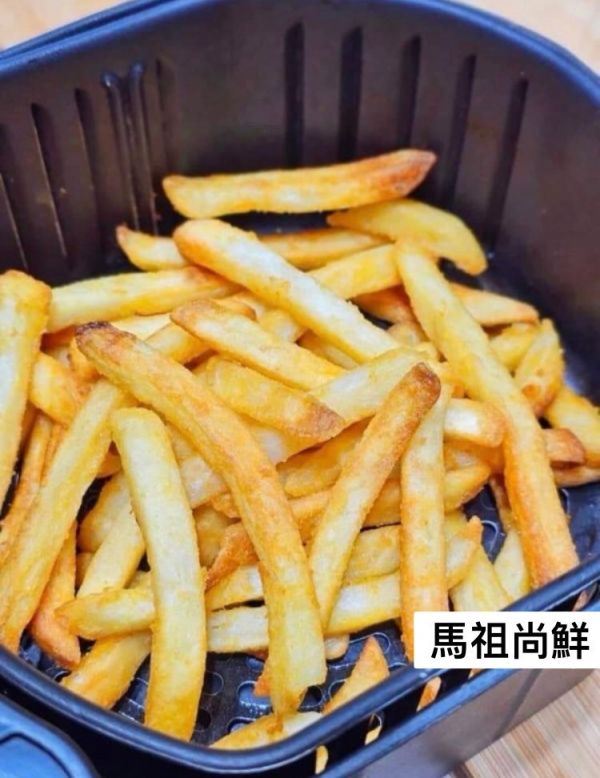 紅龍美式脆薯 (家庭號）每包350元  經濟實惠必囤 【包裝規格】:  每包2.27公斤（超大包家庭號）  【產地】原料美國 產地台灣 