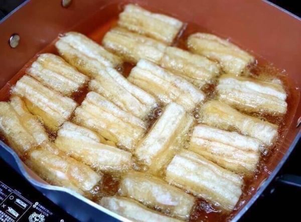 澎湖花枝鑲油條每包190元每包300g(2條) 