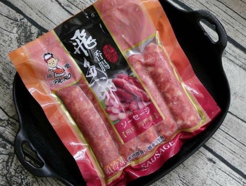 飛魚卵香腸每包180元 每包300克5條入 