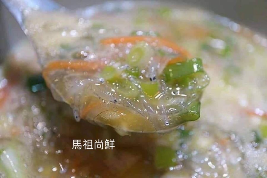 南方澳生食級吻仔魚 2 0 0 元（1組/2盒） +1就是2盒 【商品規格】：200g/盒  【產地】：台灣可以生食等級   淋醬油沾哇沙米很鮮甜~ 