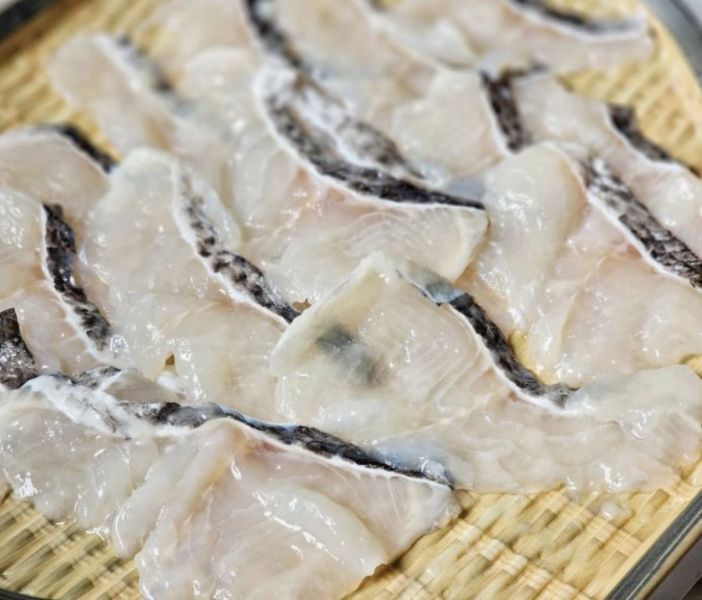 無刺烏鱧魚片1包95元  5包以上每包90元  【重量規格】：每包150g 以上 
