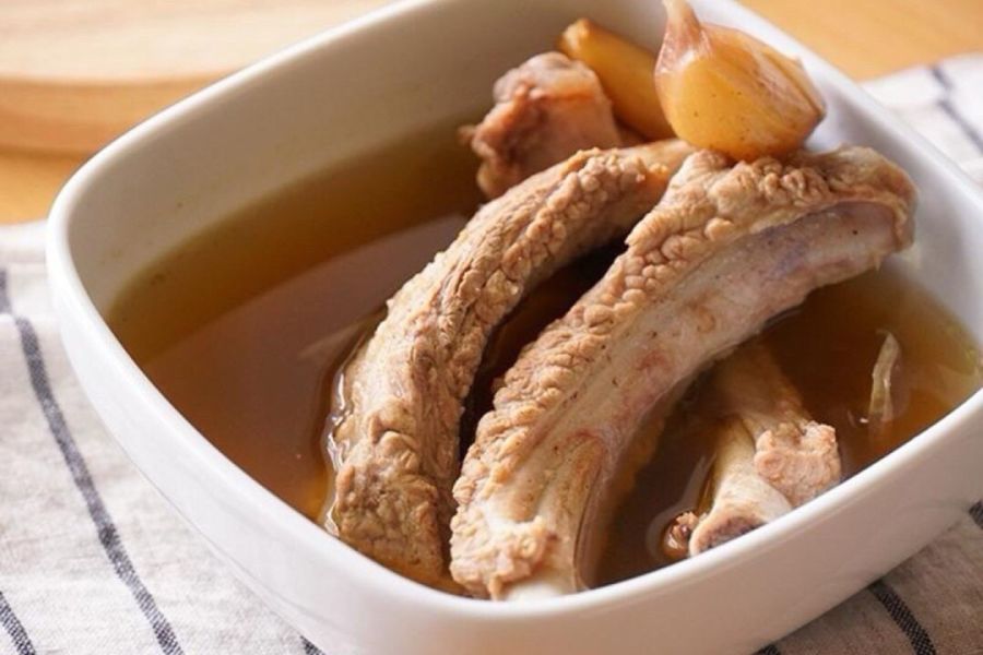帶肉豬肋骨(豬支骨) 每包1 0 0 元    【包裝重量】: 每包500g 【產地】：台灣 