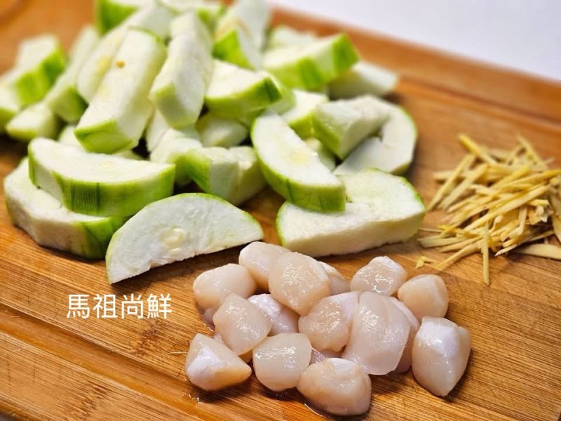 頂級生凍小干貝限量優惠價850元　  【包裝規格】: 每包約100顆，1kg±10% 