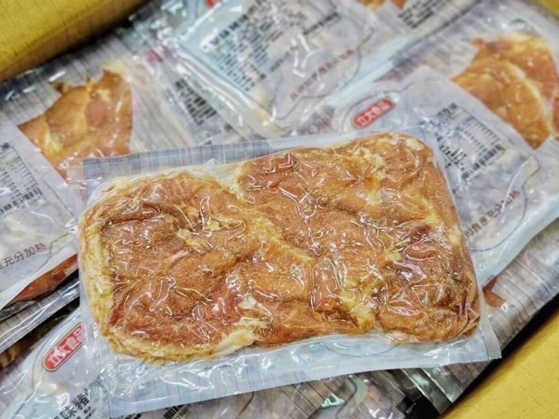 台灣五香燒烤片2包260元 