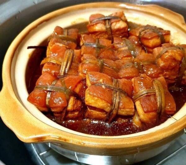 家常東坡肉      每包480元   商品重量：900g±10%(固形量555公克/包） 