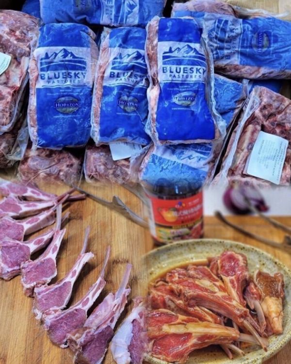 紐西蘭小羔羊肩排    每包450元     【包裝規格:每包500g以上 