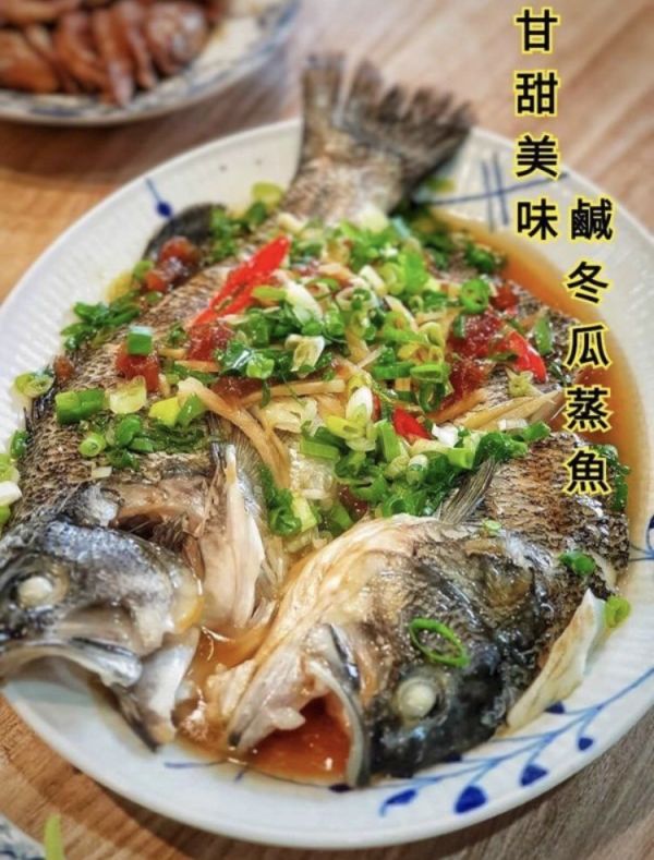 宜蘭山泉鱸魚-1尾200元   特價5尾900元蝴蝶切彩色真空袋/純重無包冰 每尾550-600g 肥美   整箱購買另有優惠價 