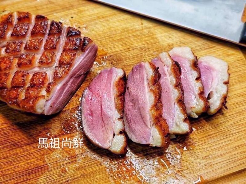 特大極品櫻桃鴨胸(嫩) 300g以上每包220元 