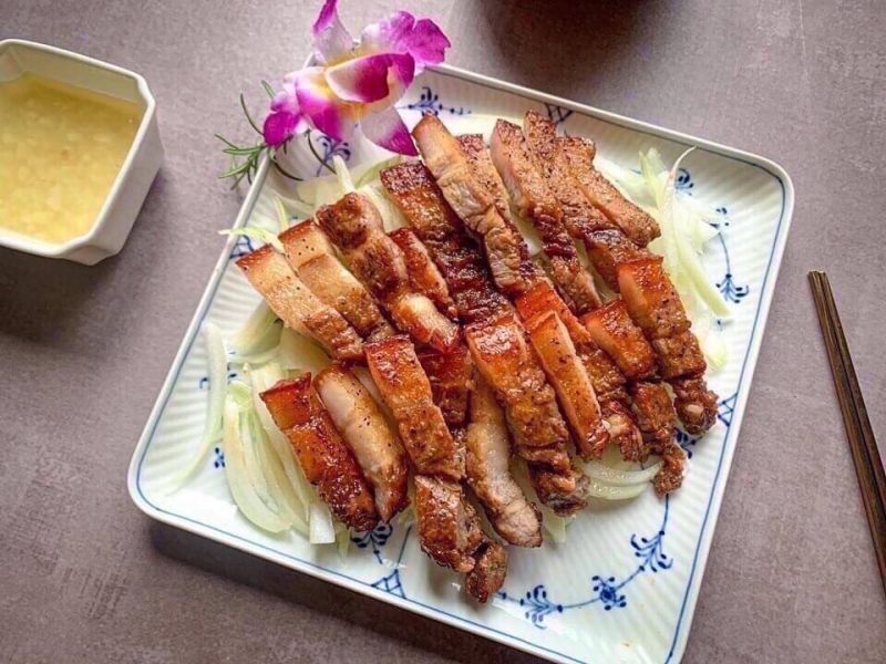 客家鹹豬肉每包180元每包（約320g） 