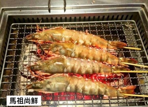 野生肥豬蝦 熱賣的【野生肥豬蝦】‼‼  每盒560元  【商品規格】：  每盒 淨重500g/5~6隻   【進口產地】：菲律賓 