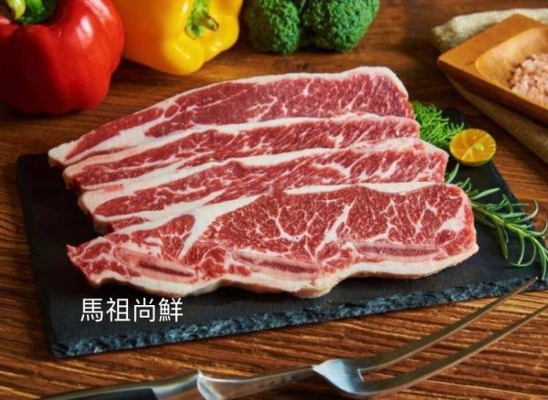 美國特選Choice級帶骨牛小排每包460元  【包裝重量】: 每包500g以上 約3～4片  【進口產地】：美國 