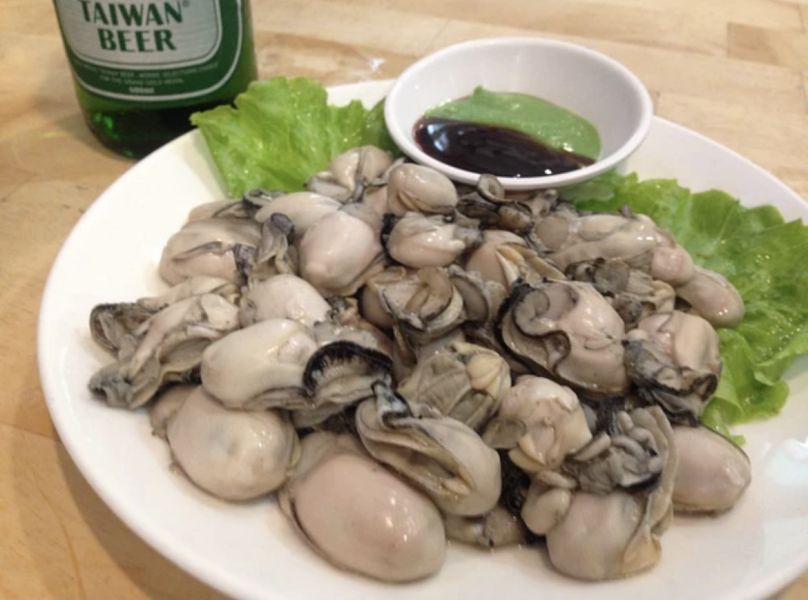 蚵仔清肉每包240元（600g）整箱購買另有優惠價 