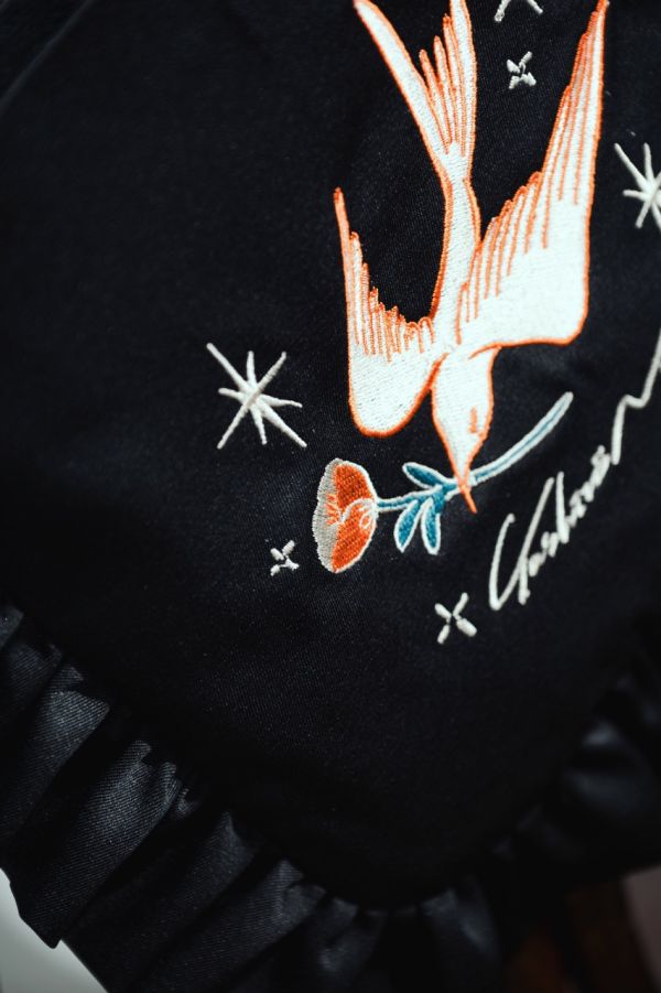 【 預購 】6"Stitches × YASHIRO Nanaco聯名：Chirping and Passion 刺繡包 