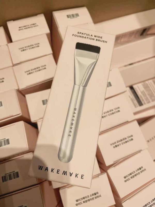 wakemale一字粉底刷（韓國化妝師專用） 