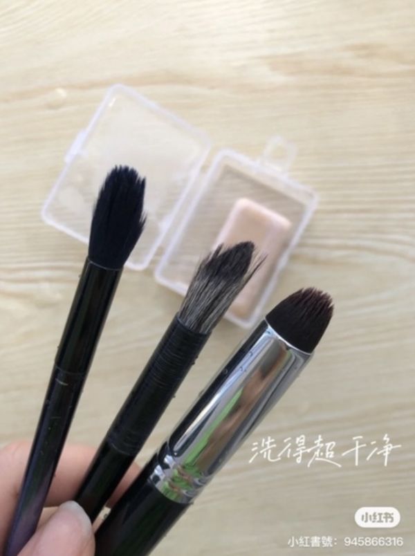 買一送二♡洗刷神器♡蜂花檀香皂 