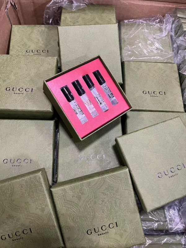 GUCCI香水禮盒 