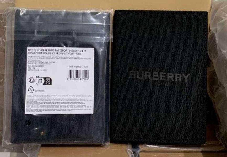 BURBERRY護照本 