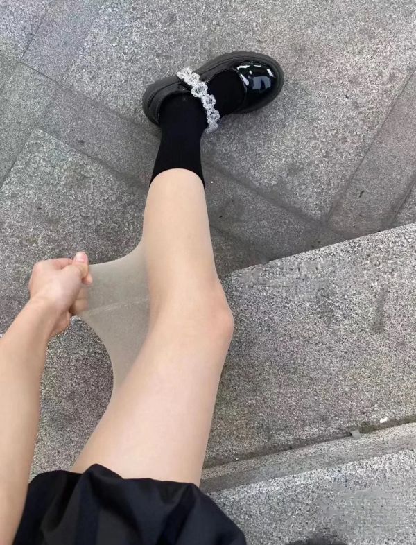 買一送一119$貓爪美膚襪 