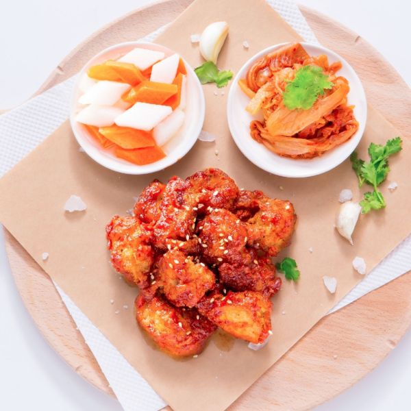 松珍 香酥肉(奶蛋素))大包裝 3000g 松珍精選香酥肉，Q嫩有彈性，解凍後烹調，輕鬆上菜！#冷凍商品 松珍, 香酥肉, 奶蛋素, 素食, 冷凍商品, 小麥製品, 不加味精, 低脂肪, 低熱量, 零膽固醇