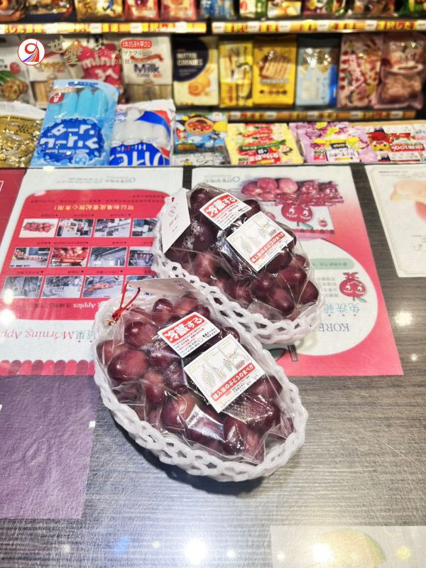[爽脆芳香極致甘甜][可加購禮盒]日本島根神紅葡萄 神紅 しんぐ 