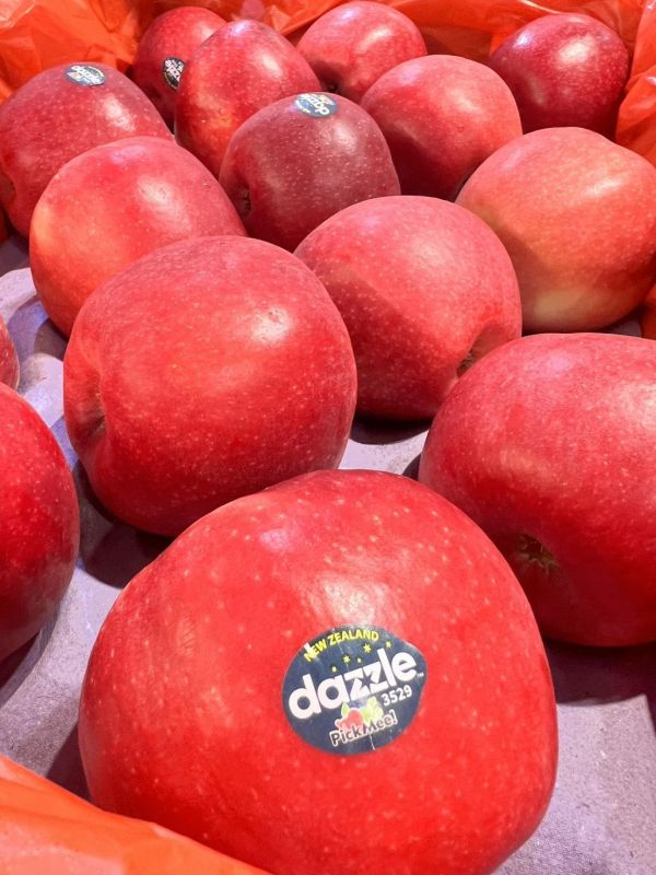 [清爽甘甜好吃]紐西蘭炫麗蘋果 紐西蘭炫麗蘋果
