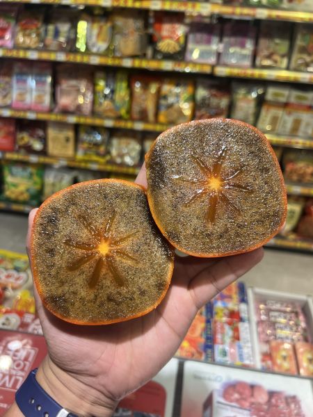 [黑色果肉濃郁甘甜][2入裝]日本和歌山黑糖甜柿 黑芝麻柿 
