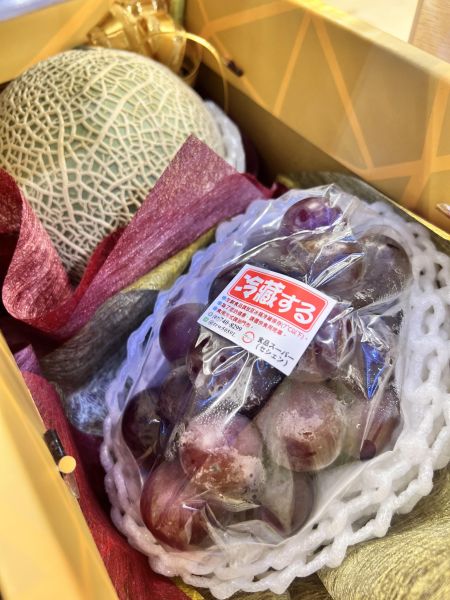 [當季名果送禮極選]日本哈密瓜+日本葡萄禮盒 