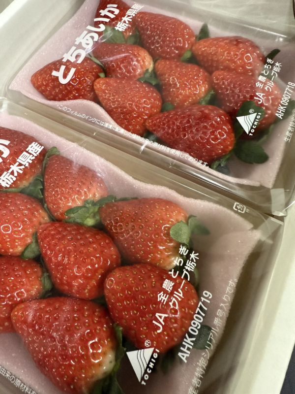 [甘甜香氣十足]日本櫪愛香草莓 日本櫪愛香草莓