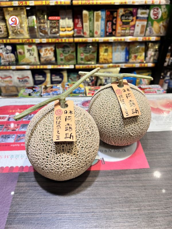 [精緻綿軟濃郁香甜][可加購禮盒]雲林秘境阿露斯溫室橘肉哈密瓜 土豪哈密瓜 阿露絲 橘肉哈密瓜,台灣哈密瓜,卡蜜拉,溫室哈密瓜,洋香瓜,網紋哈密瓜