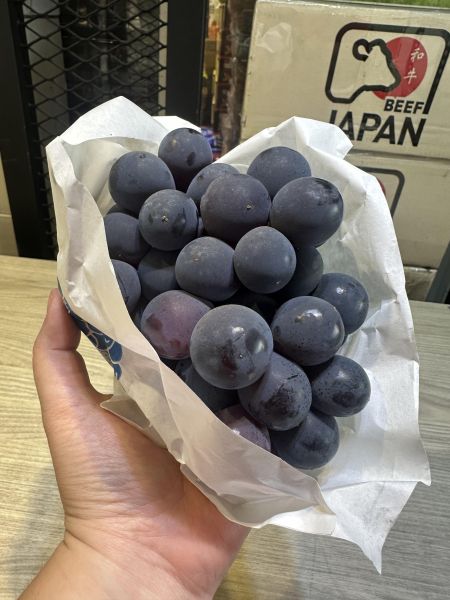 [甘甜可口]台灣溫室巨峰葡萄 台灣溫室巨峰葡萄