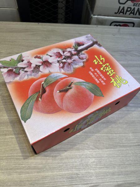 [香氣豐富細緻甘甜]台灣中部高山紅鈴水蜜桃 台灣中部高山紅鈴水蜜桃