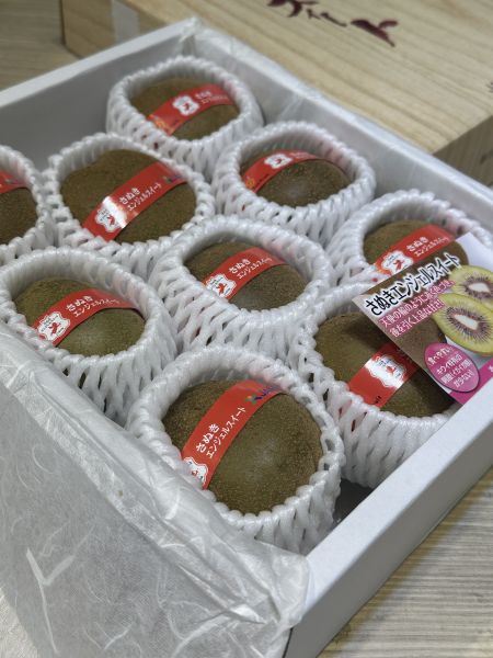 [質感厚實甘甜芳香]日本香川紅心奇異果 日本香川紅心奇異果