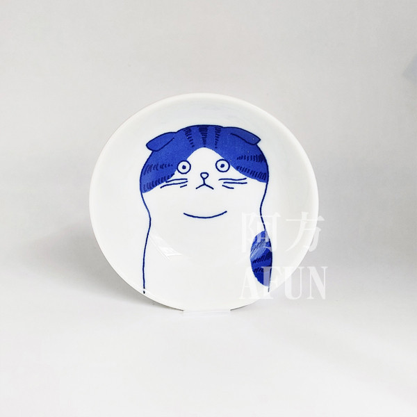 SHICHITA 美濃燒 貓咪小碟 摺耳貓 日本美濃燒,日系瓷器餐具,日本設計製造,高品質日式餐具,貓咪設計小碟,美濃燒手工工藝