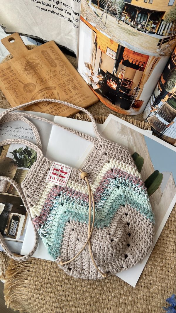 現貨 天天都要揹的氣球小包 