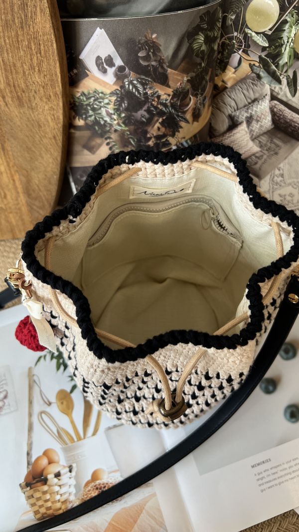 現貨 櫻桃紅束口水桶包 