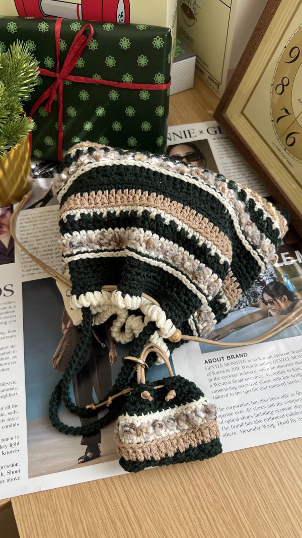 現貨 史萊哲林小手提 附吊飾小包 