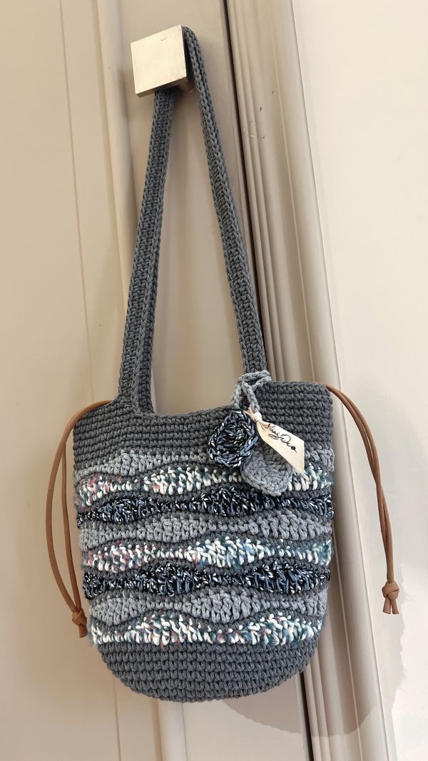 現貨 創作版秋浪包 三色 