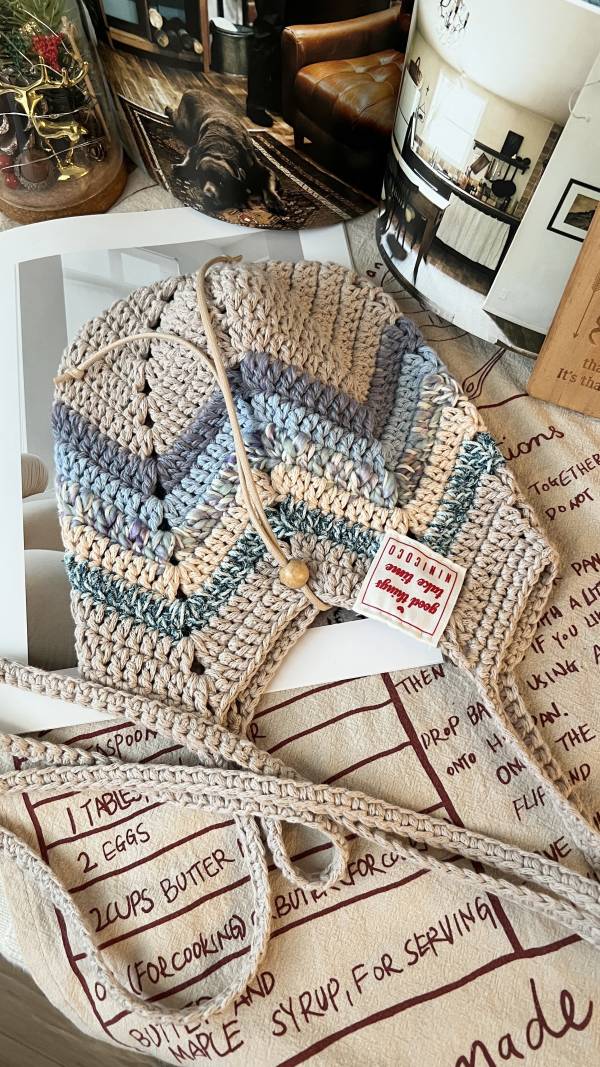 現貨 天天都要揹的氣球小包 